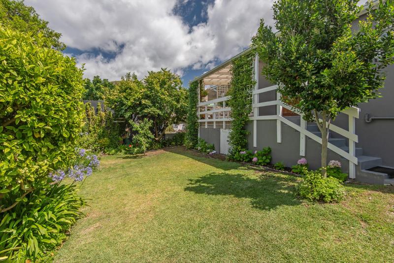 3 Bedroom Property for Sale in Voelklip Western Cape